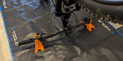 Bicycle handlebar stand